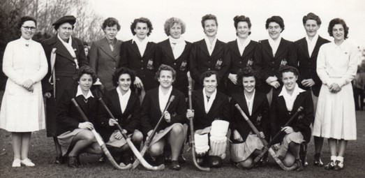 Jean Harrison played hockey for Australia after WW2 forward fourth in from left