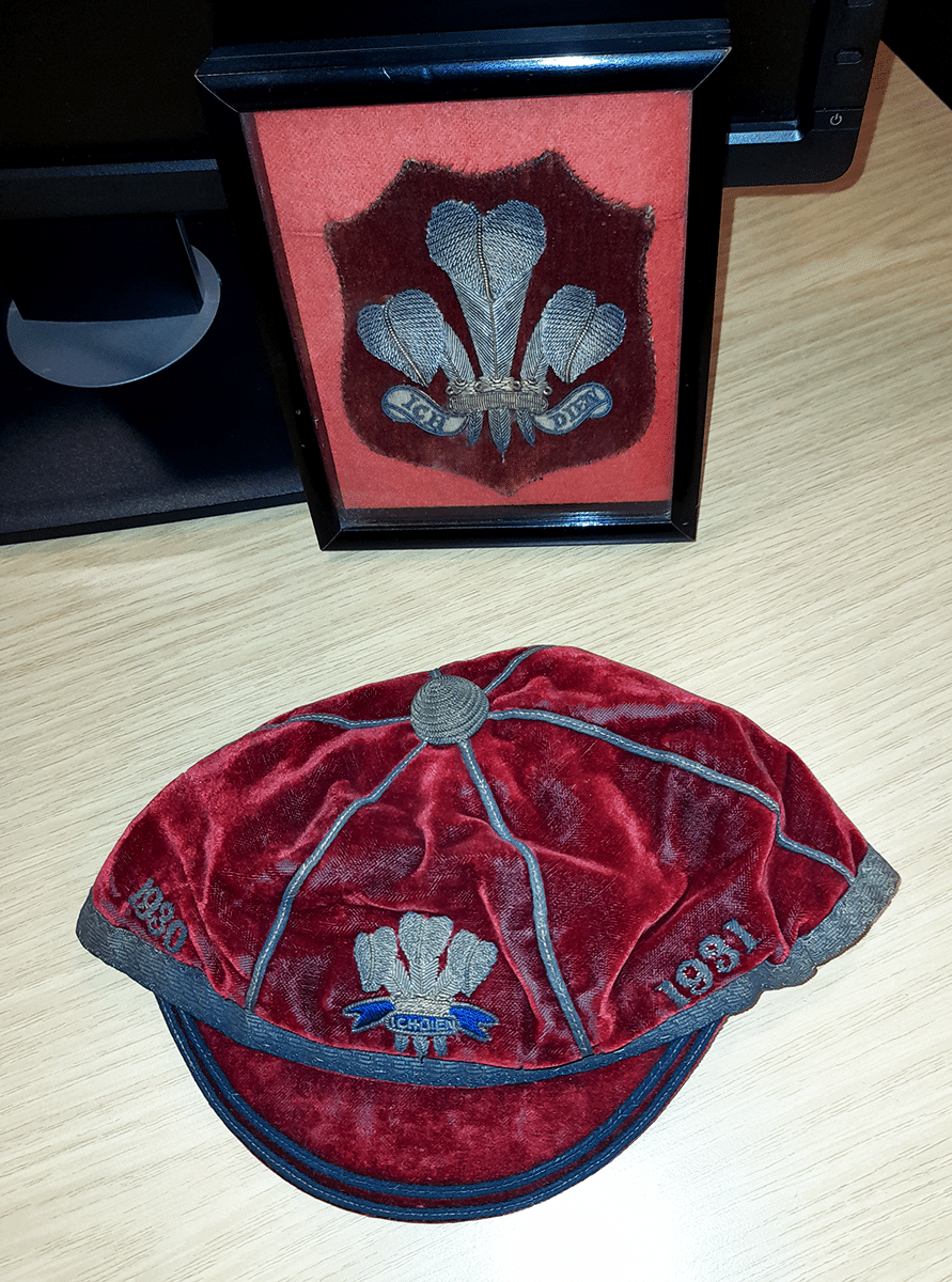 Red Welsh cap William R Edwards